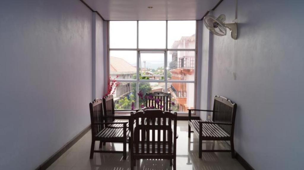 Phou Ang Kham 2 Hotel Vang Vieng Buitenkant foto