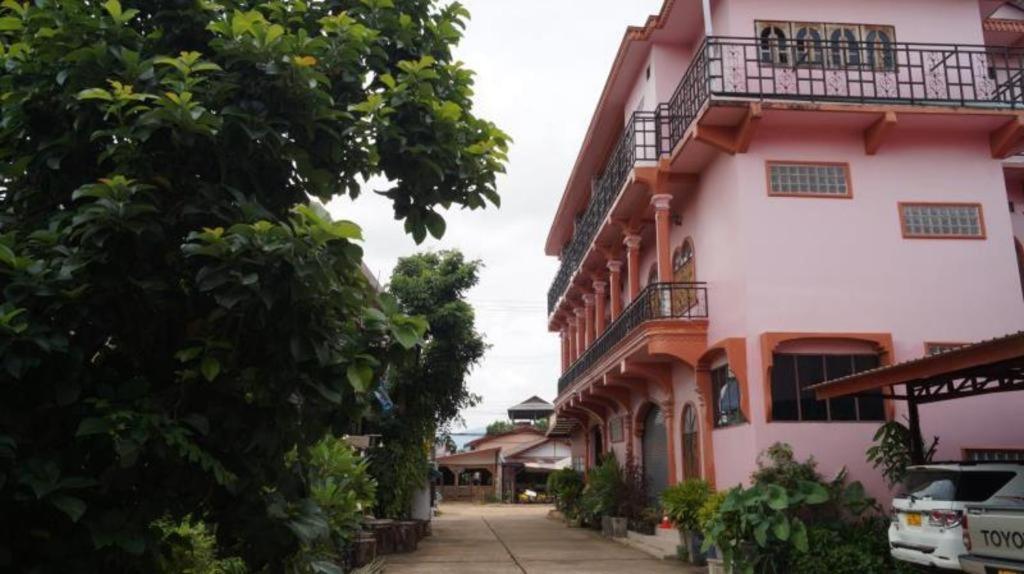 Phou Ang Kham 2 Hotel Vang Vieng Buitenkant foto