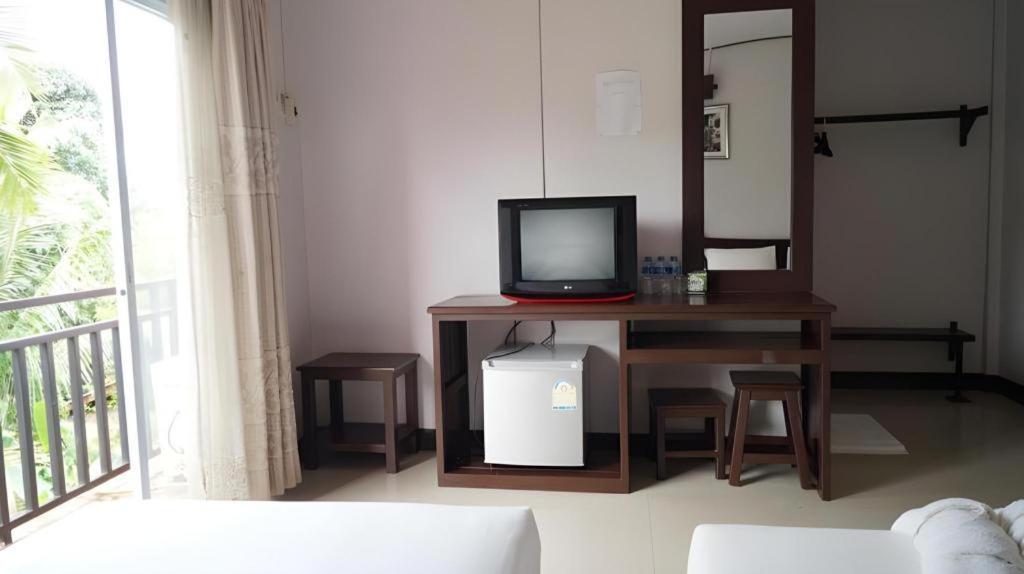 Phou Ang Kham 2 Hotel Vang Vieng Buitenkant foto