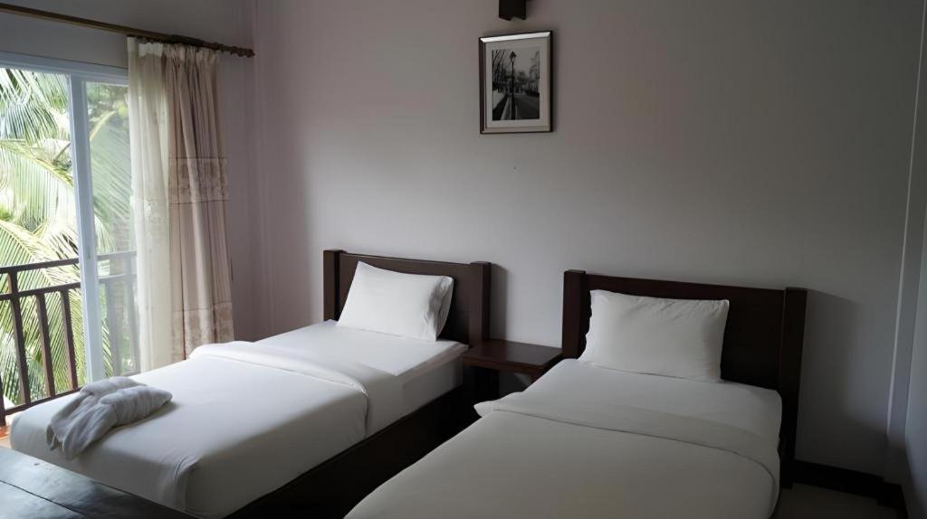 Phou Ang Kham 2 Hotel Vang Vieng Buitenkant foto