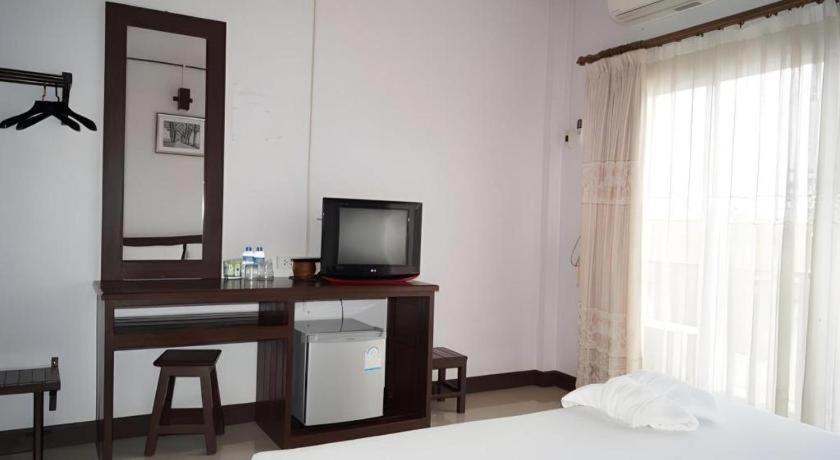 Phou Ang Kham 2 Hotel Vang Vieng Buitenkant foto